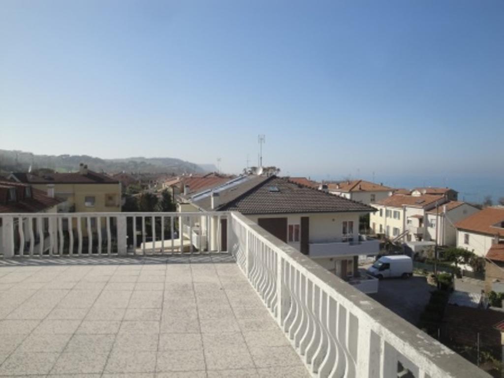 Terrazza Sul Mare Bed & Breakfast Fano Exterior photo